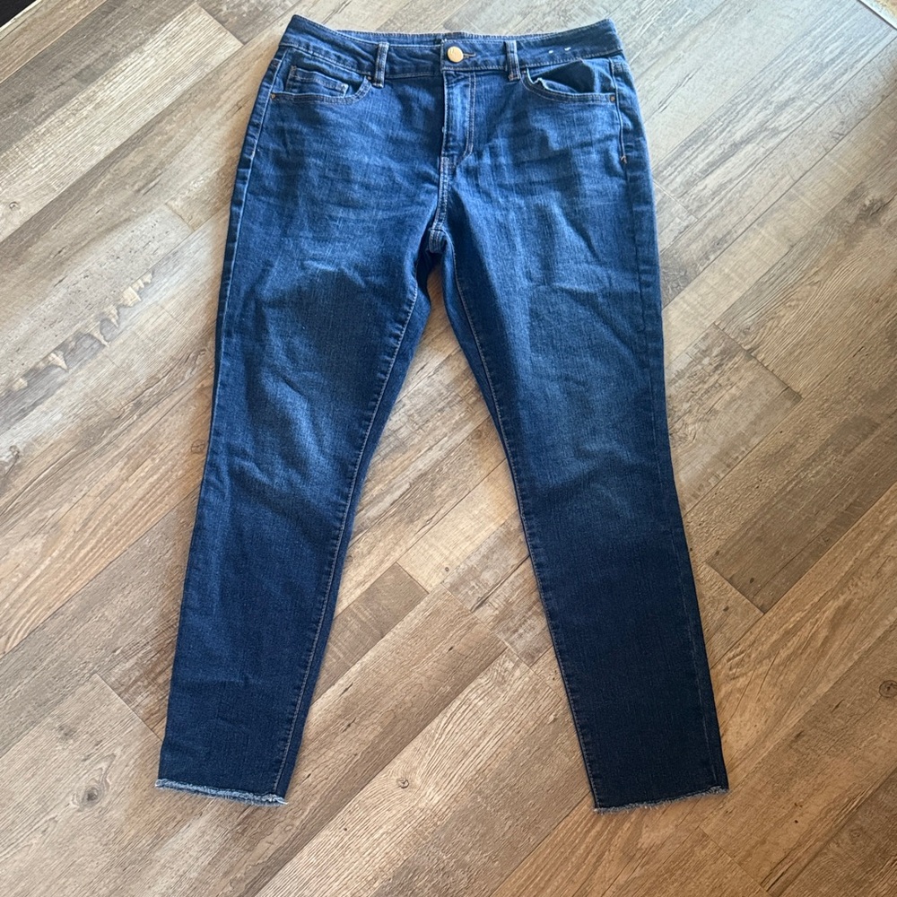 D. Jeans Women’s Dark Blue Stretch Skinny Jeans size 8